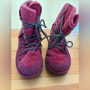 Ugg Hiker Style Boots girls size 5 EUC+  Dark Pink - Barbie boots!